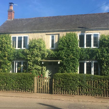 باكنغهام Ivy Cottage B And B المظهر الخارجي الصورة